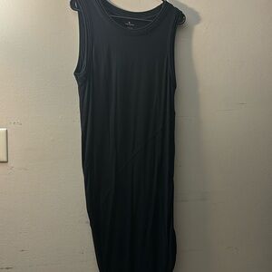 Sleeveless dress